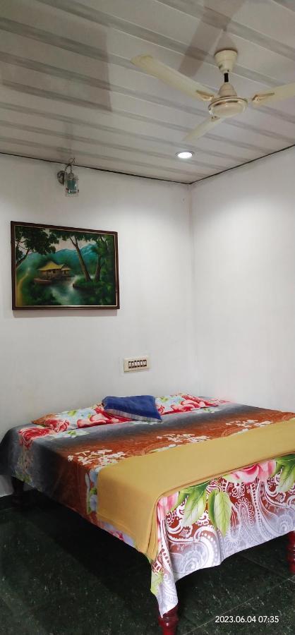Floral Homestay Thekkady Exterior foto